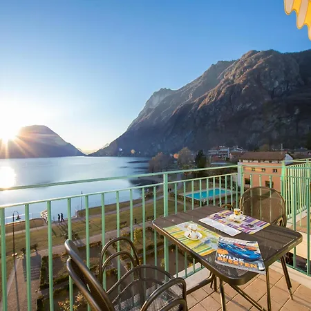 Mit Seeblick Auf Den Luganersee بورليتسا