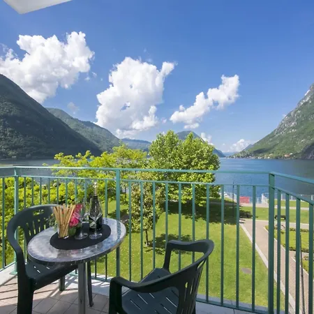 Mit Seeblick Auf Den Luganersee شقة