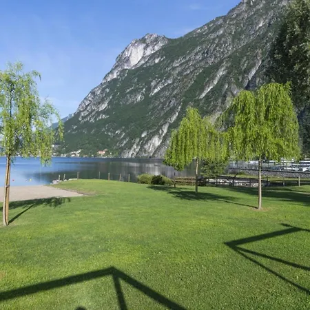 شقة Mit Seeblick Auf Den Luganersee *